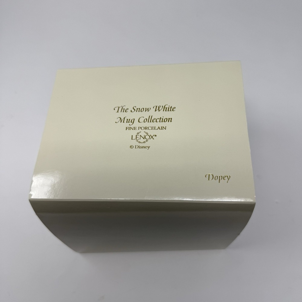Lenox Disney Snow White And Seven Dwarfs Dopey Fine Porcelain Mug Gold Trim 8 oz - Picture 8 of 8